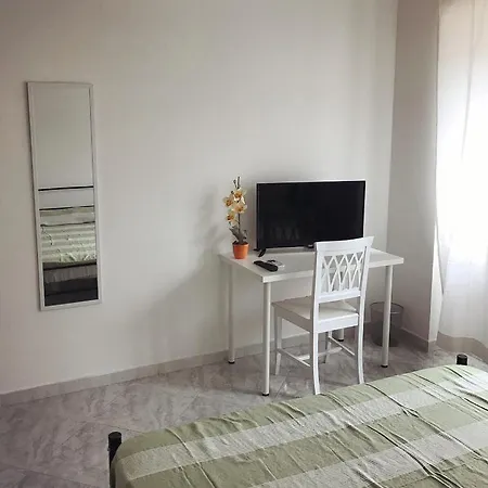 Allegra לינה וארוחת בוקר